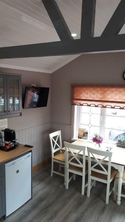 Apartment Suzies Self Catering Belmont *